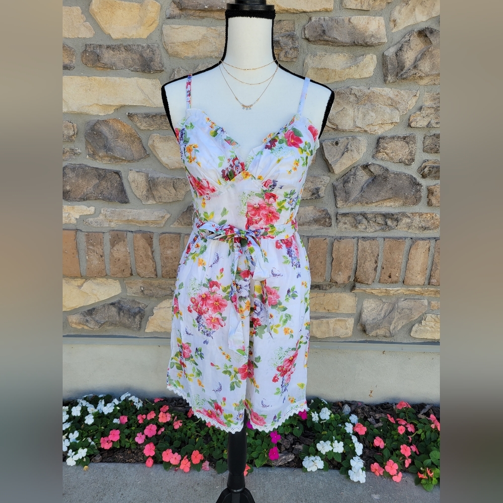 White floral lace dress